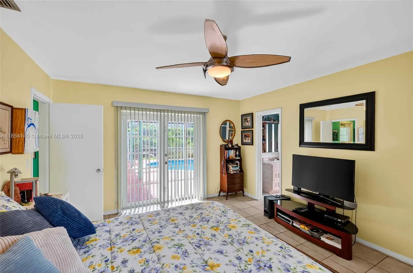 Hollywood, Florida 33021, United States, 3 Bedrooms Bedrooms, ,2 BathroomsBathrooms,Residential,Active,186237