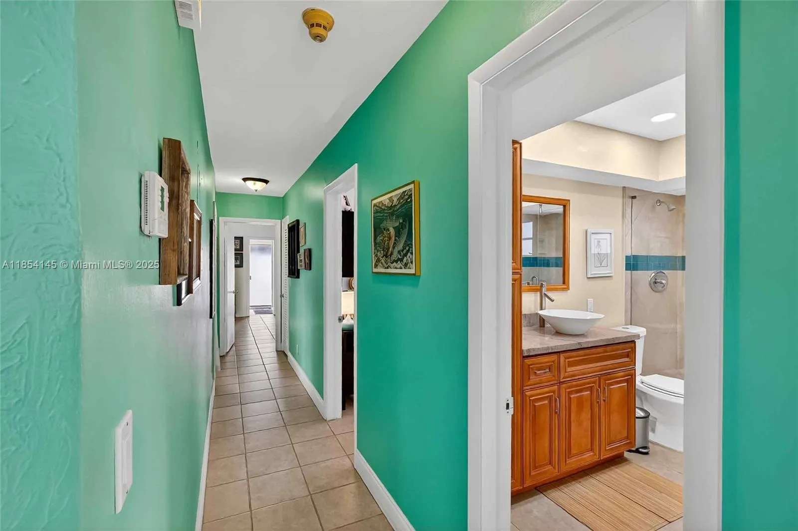 Hollywood, Florida 33021, United States, 3 Bedrooms Bedrooms, ,2 BathroomsBathrooms,Residential,Active,186237