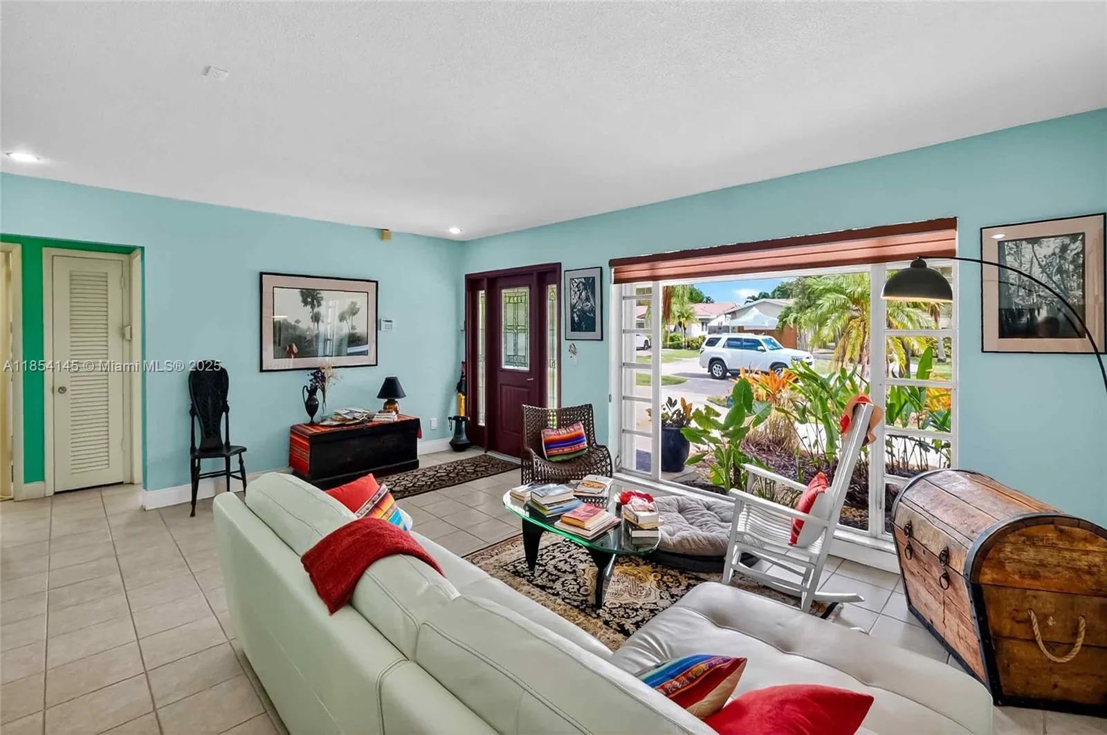 Hollywood, Florida 33021, United States, 3 Bedrooms Bedrooms, ,2 BathroomsBathrooms,Residential,Active,186237