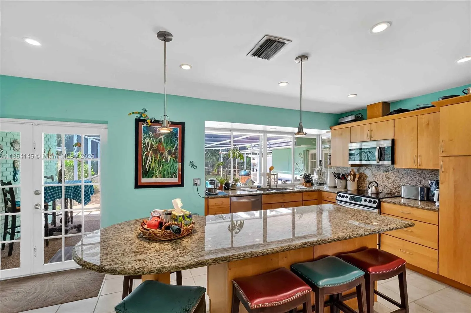 Hollywood, Florida 33021, United States, 3 Bedrooms Bedrooms, ,2 BathroomsBathrooms,Residential,Active,186237