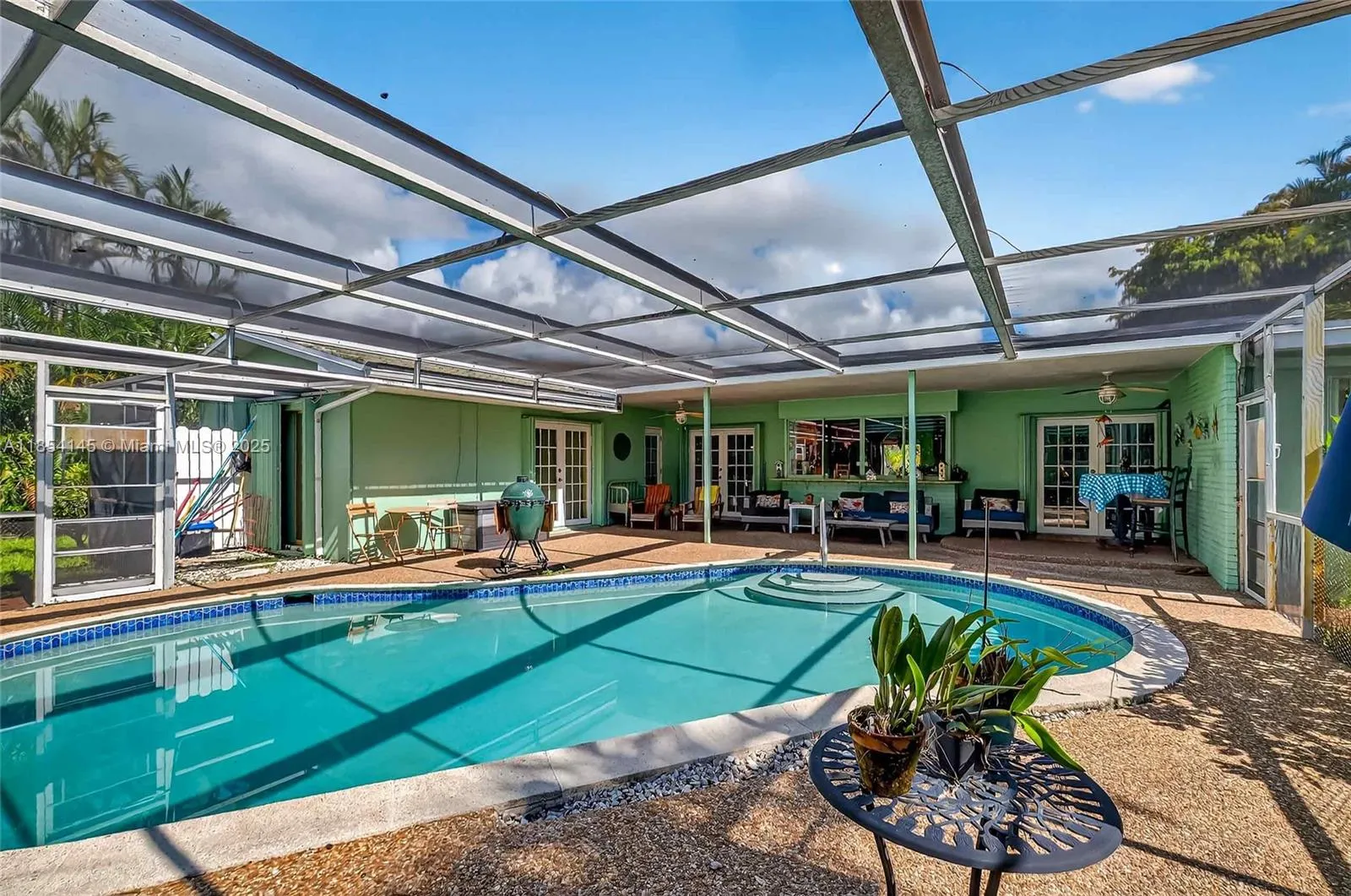 Hollywood, Florida 33021, United States, 3 Bedrooms Bedrooms, ,2 BathroomsBathrooms,Residential,Active,186237