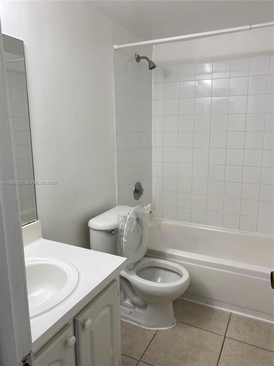 ARBOR KEYS CONDO - Residential Lease