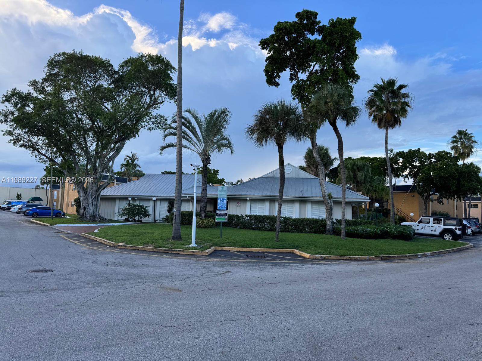 ARBOR KEYS CONDO - Residential Lease