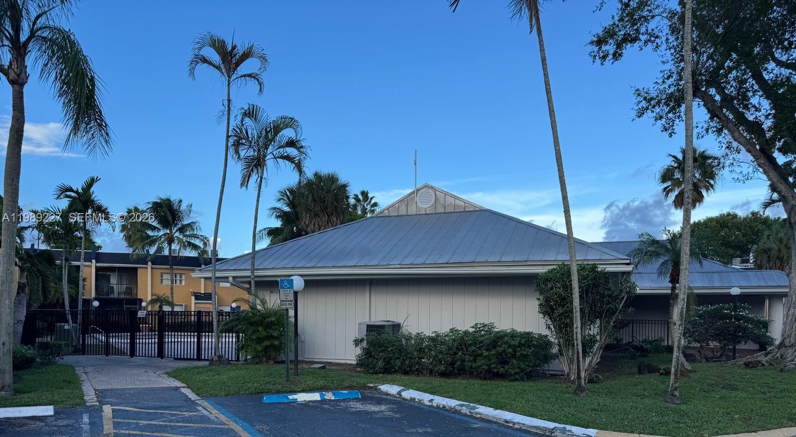 ARBOR KEYS CONDO - Residential Lease