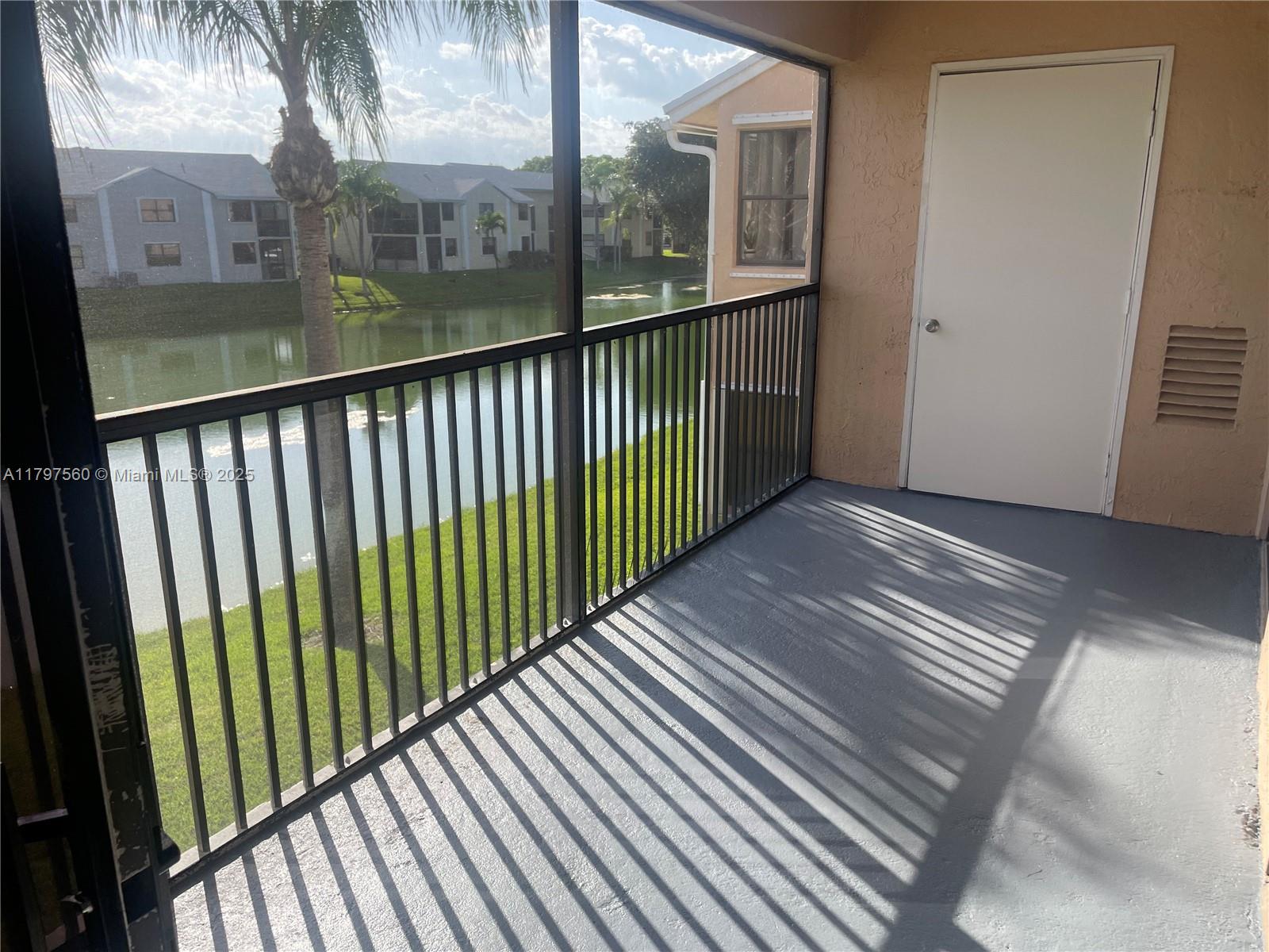 LAKESHORE CONDO 11 - Residential Lease