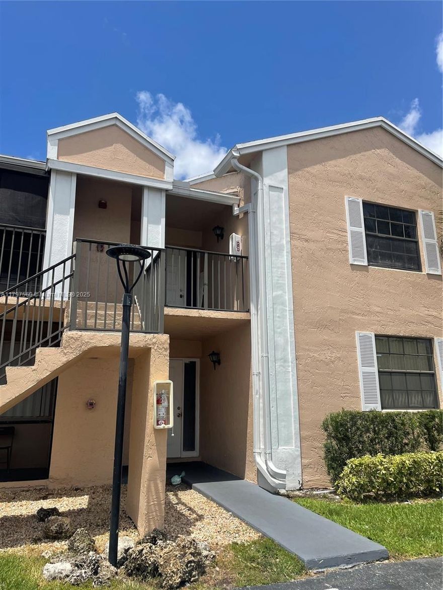 Cozy and spacious lake front condo at the gated lakeshore Community.  2 bedrooms, 2 bathrooms with an ample screen balcony with a nice lake view to relax.  The community amenities include 2 swimming pools, basketball court, children's playground, and a clubhouse.  Enjoy paradise living in a South Florida oasis between Miami and the Florida Keys.  Located close to expressways, shopping, hospital, schools, and the Homestead Speedway.