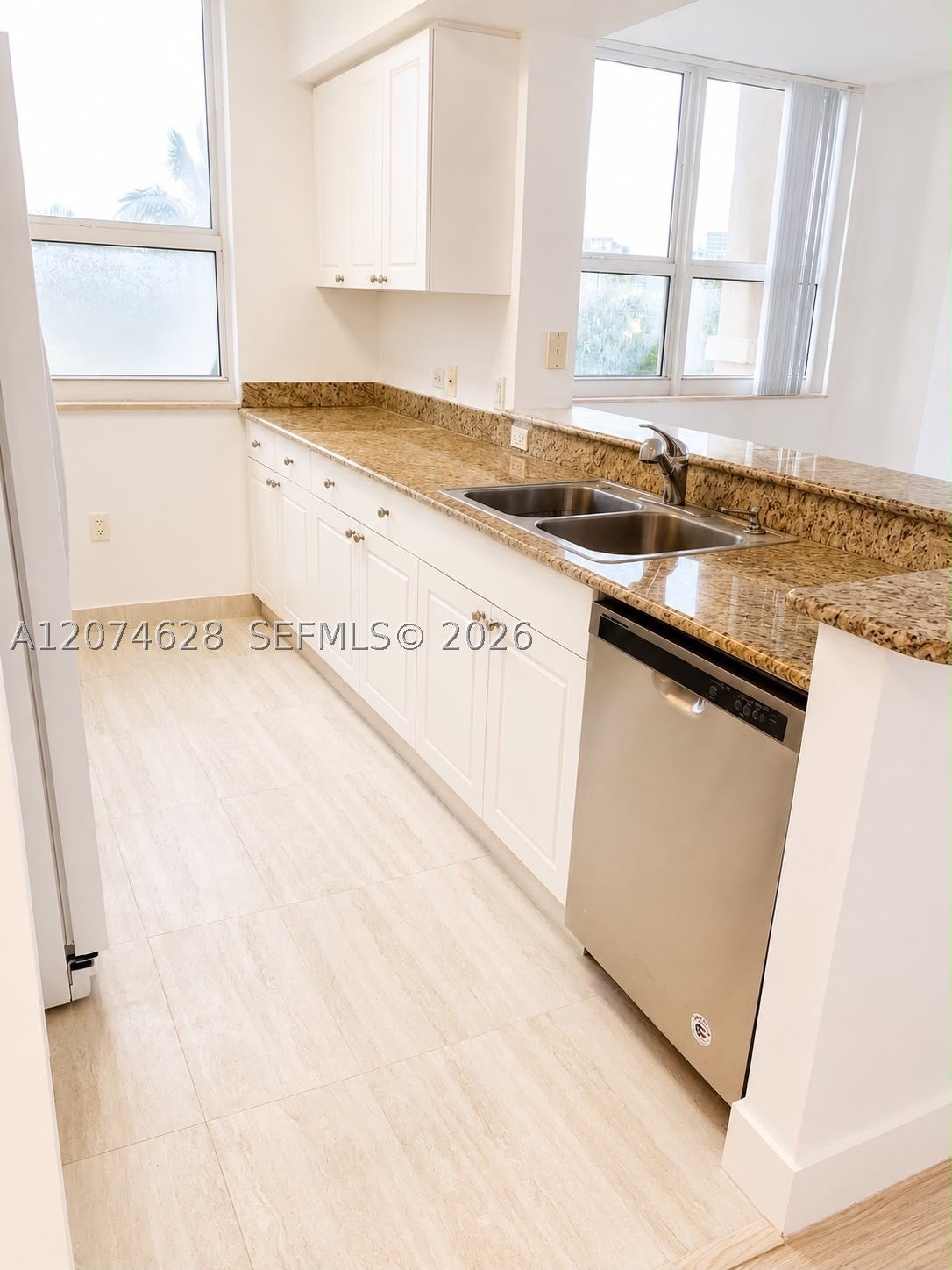 19501 W Country Club Dr 408