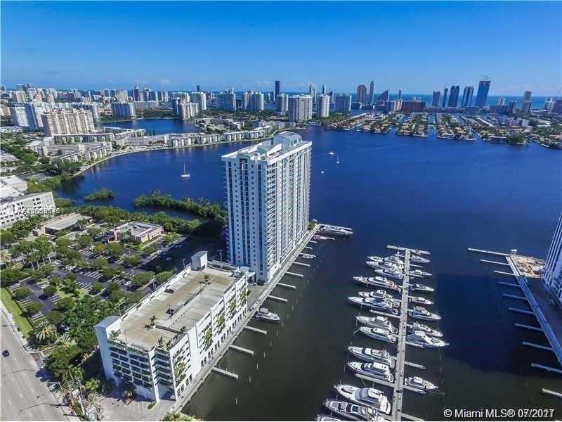 MARINA PALMS - Residential