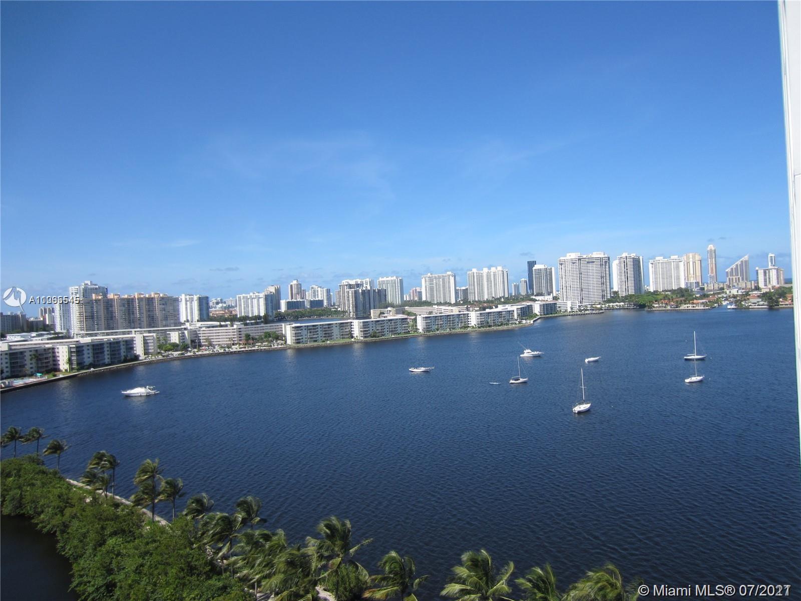 MARINA PALMS - Residential