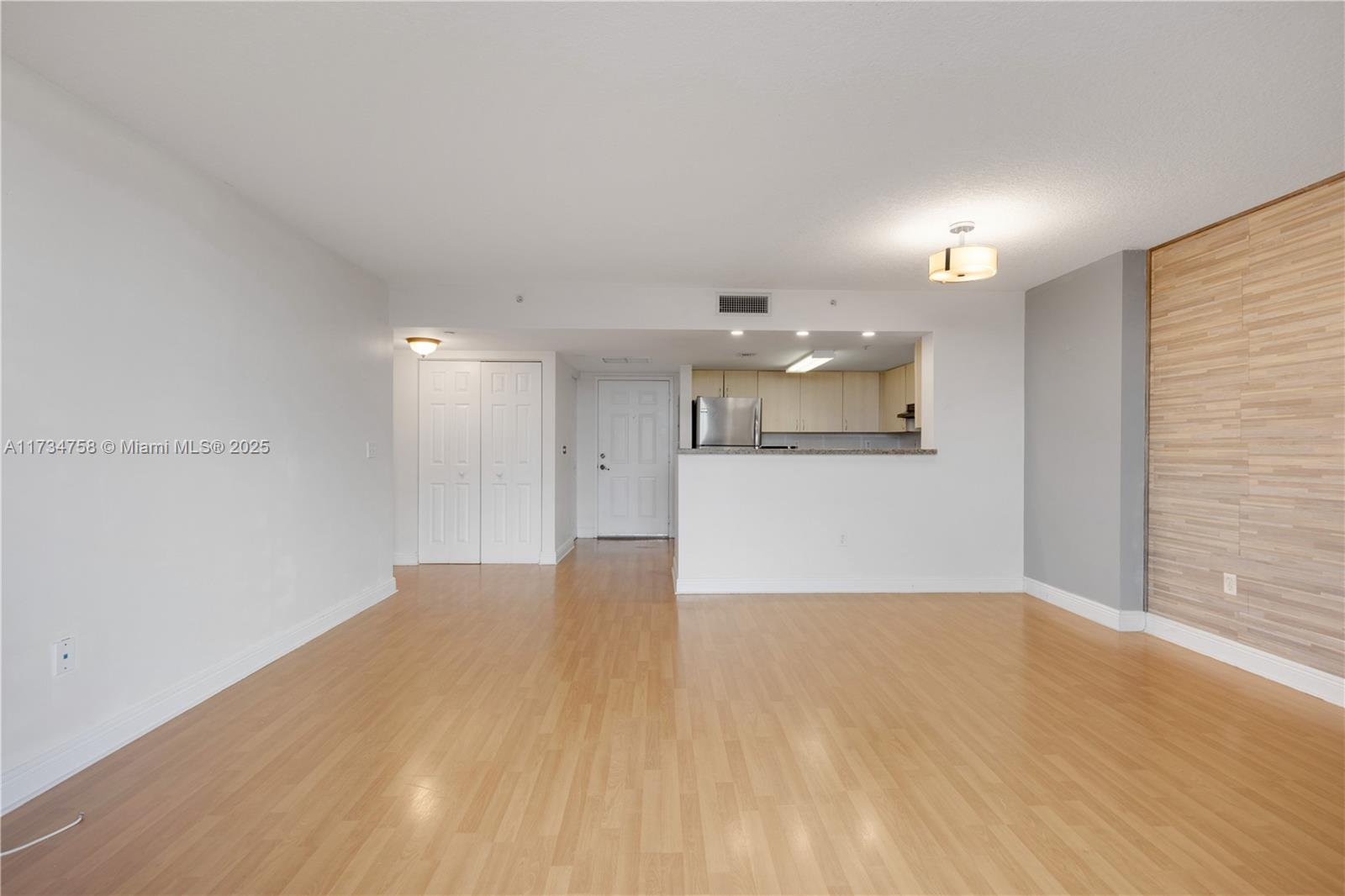 Property for Sale at 3000 Coral Way 513, Miami, Broward County, Florida - Bedrooms: 1 
Bathrooms: 1  - $334,900
