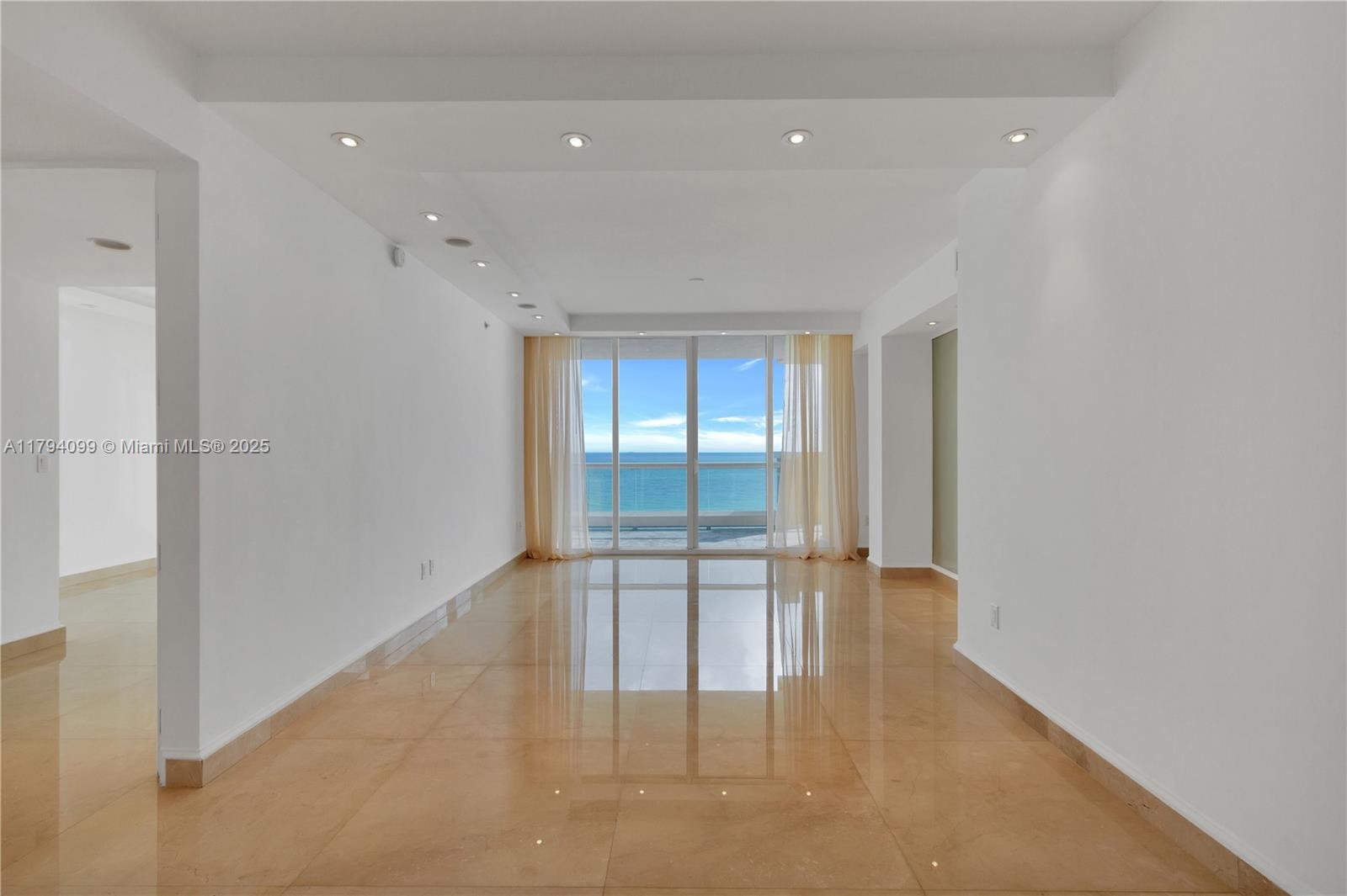 ACQUALINA OCEAN RESIDENCE - Residential