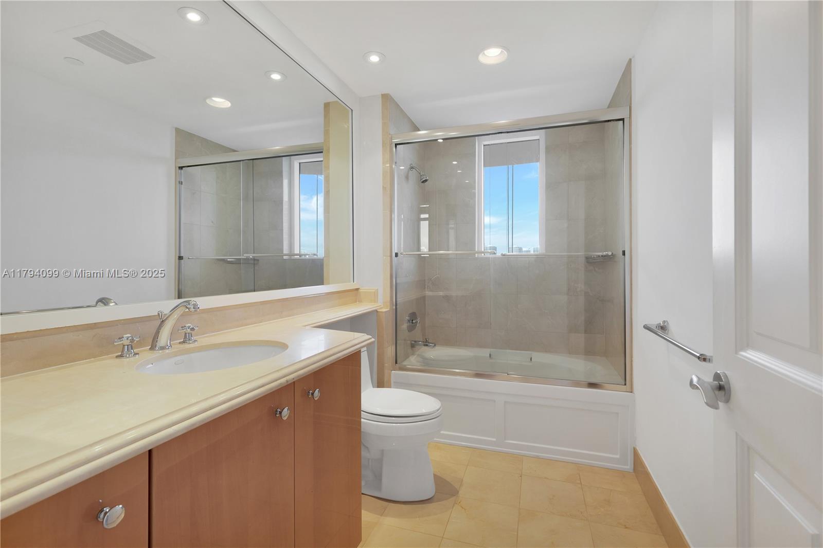 ACQUALINA OCEAN RESIDENCE - Residential