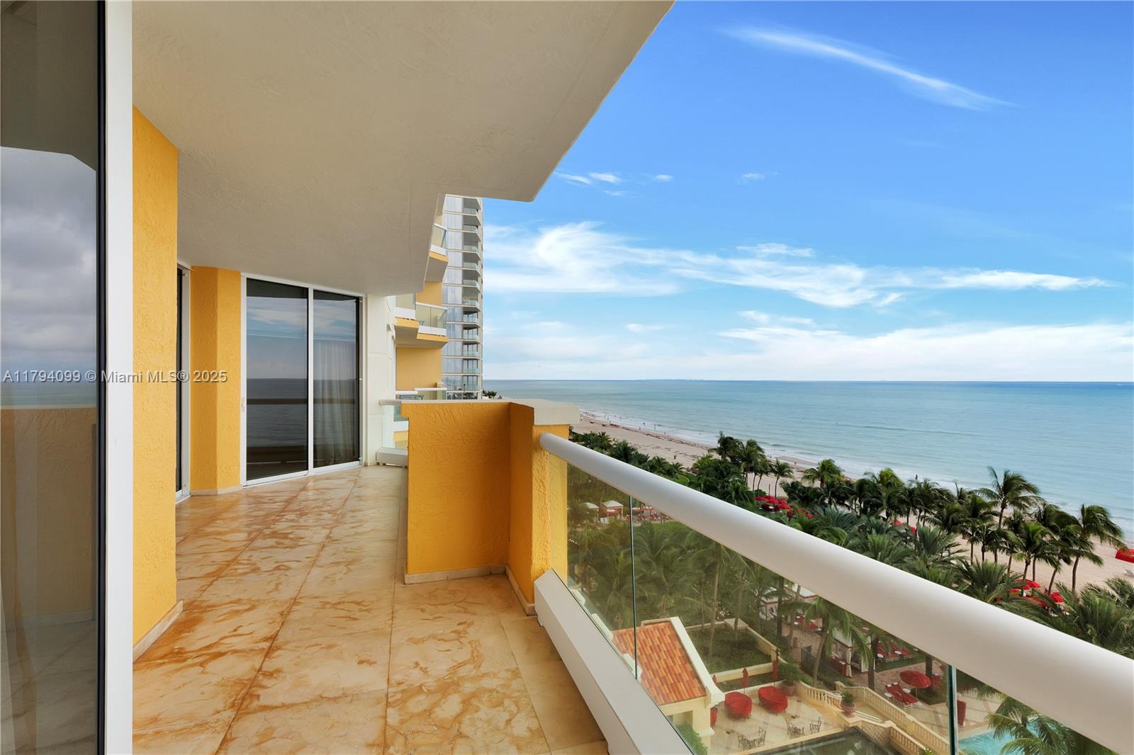 17875 Collins Ave 905