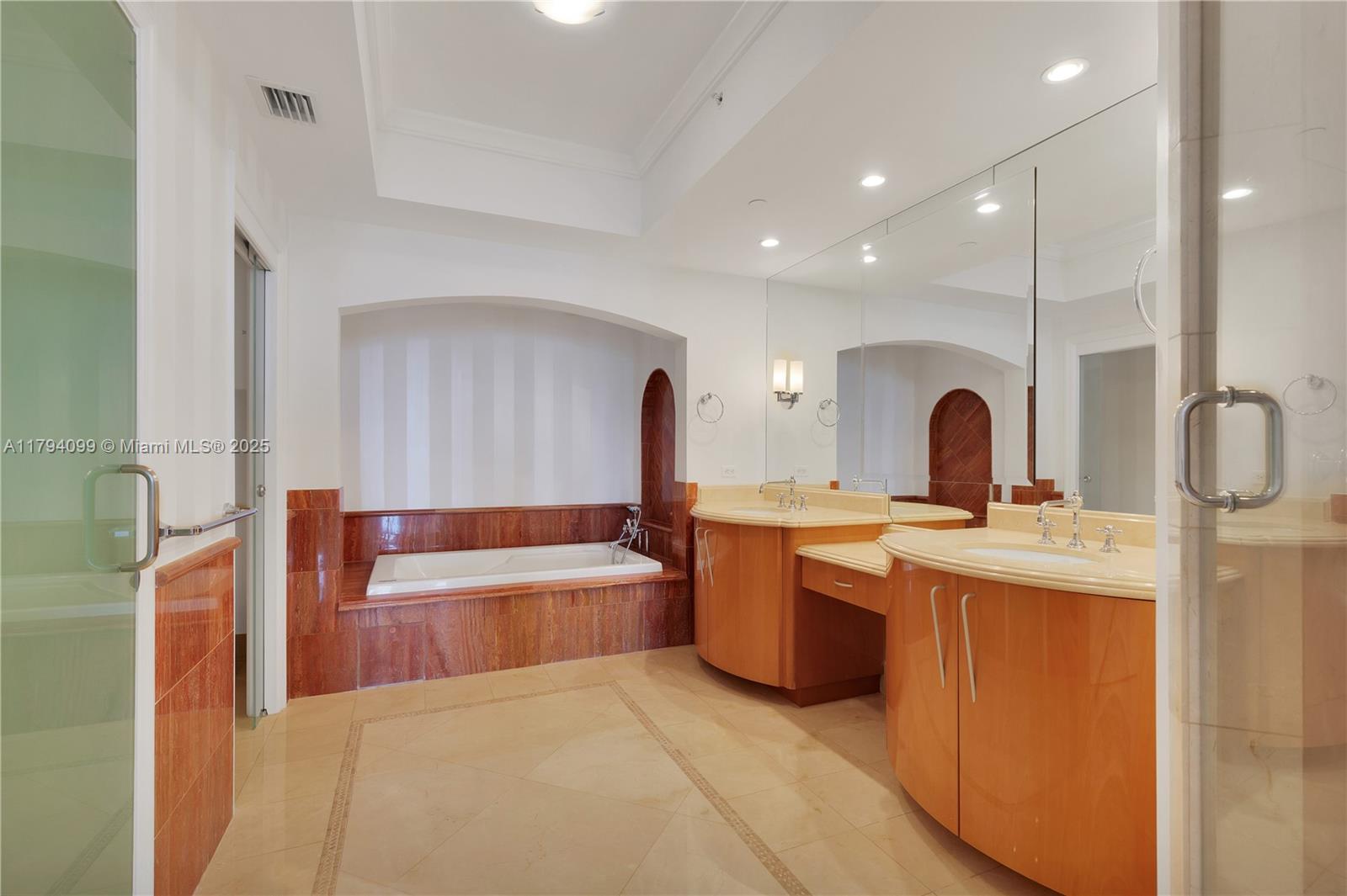 ACQUALINA OCEAN RESIDENCE - Residential