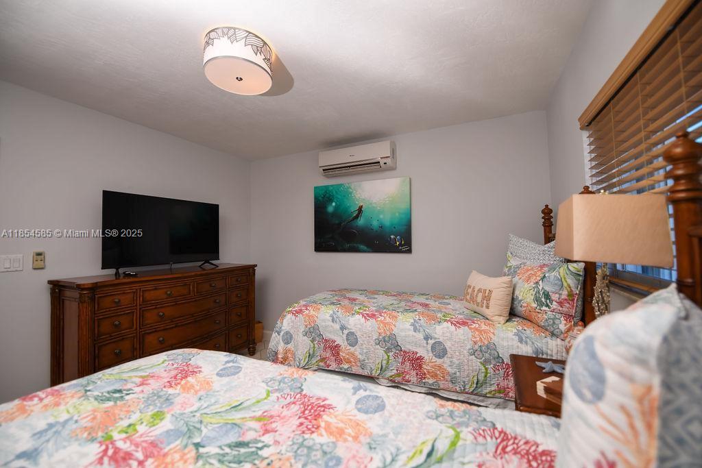 KEY LARGO OCEAN SHORES AD - Residential Lease