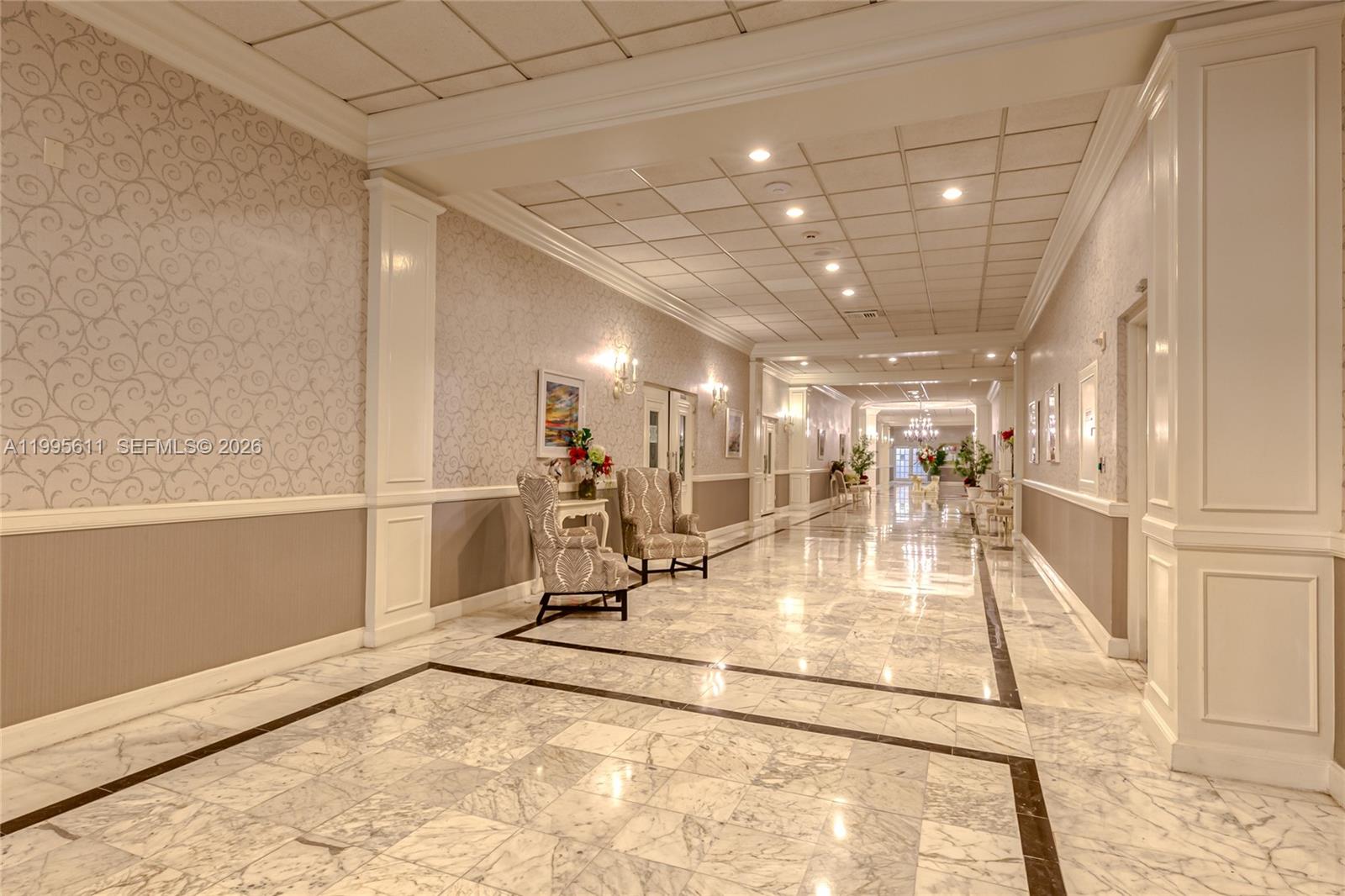 HALLMARK OF HOLLYWOOD CON - Residential