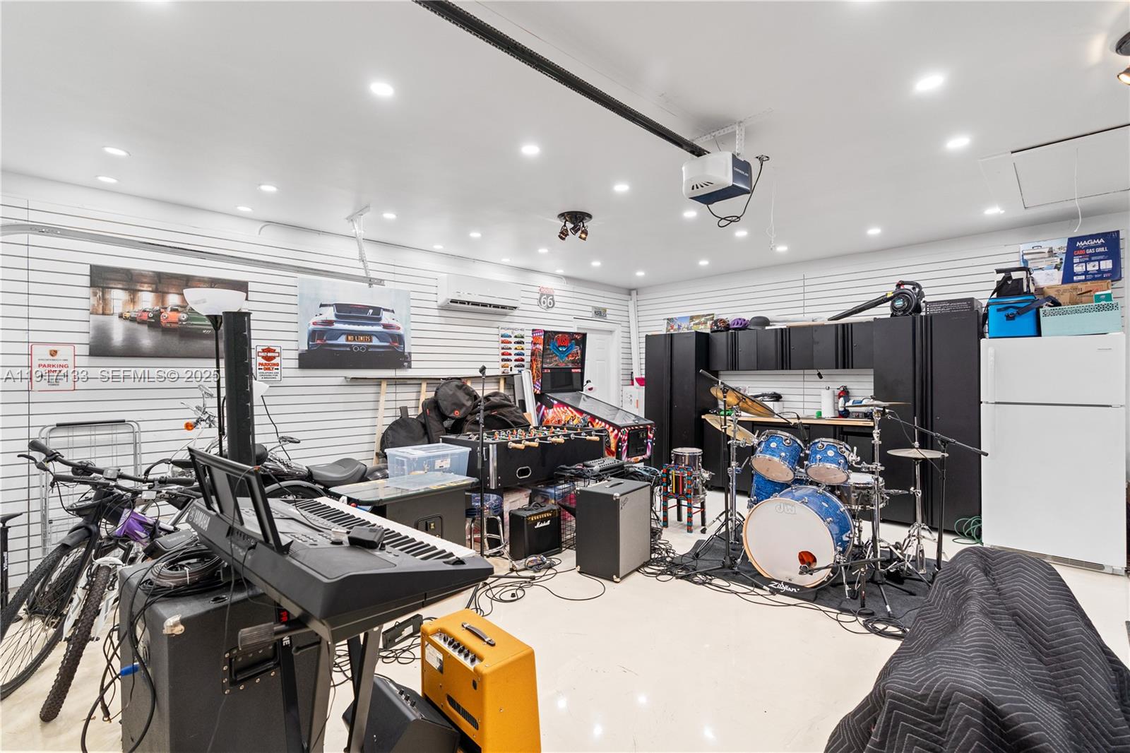 CORAL RIDGE COUNTRY CLUB - Residential