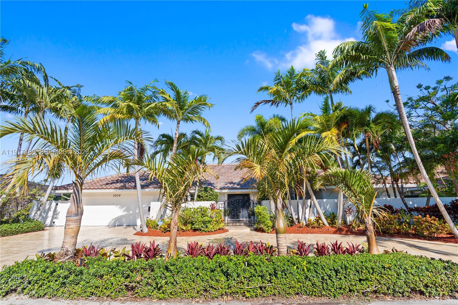 CORAL RIDGE COUNTRY CLUB - Residential