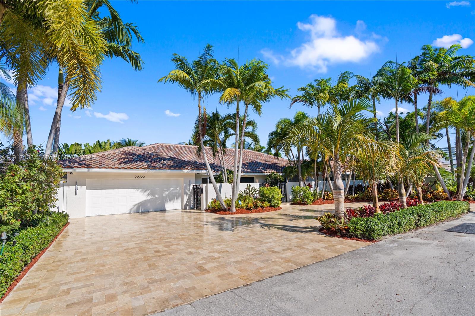 CORAL RIDGE COUNTRY CLUB - Residential