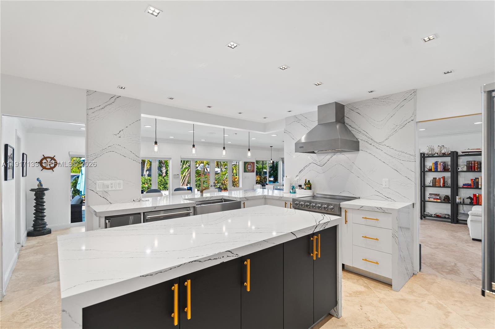 CORAL RIDGE COUNTRY CLUB - Residential