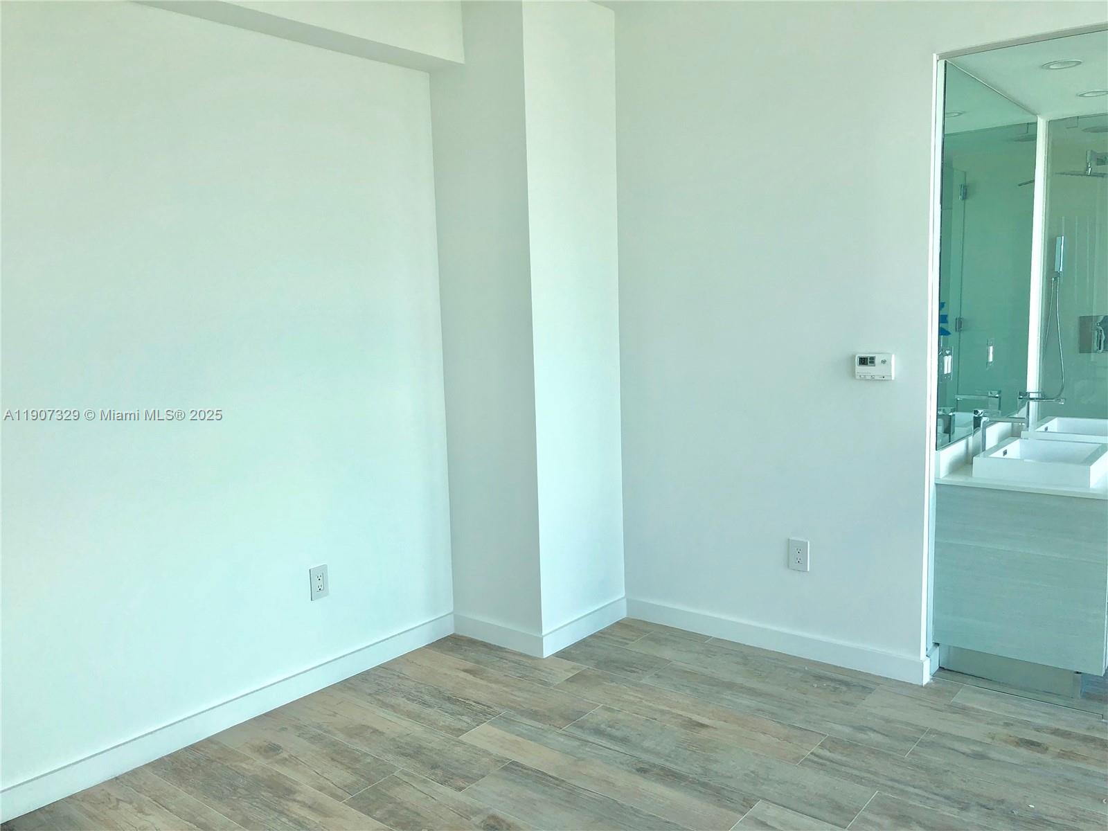 PARAISO BAY CONDO - Residential Lease