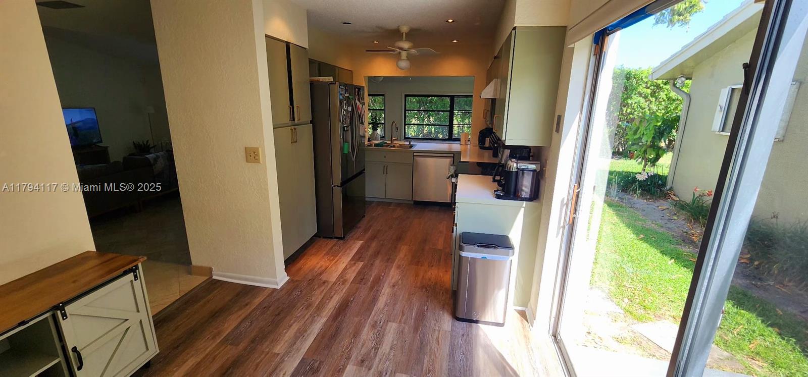 CAMEO WOODS CONDO - Residential Lease