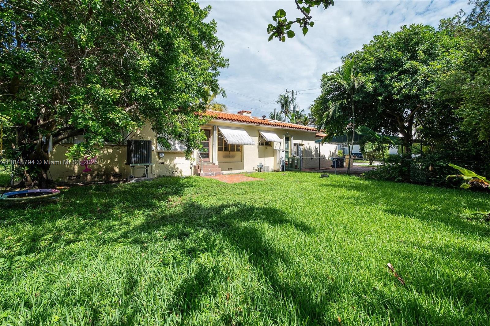 ALTOS DEL MAR #6 - Land