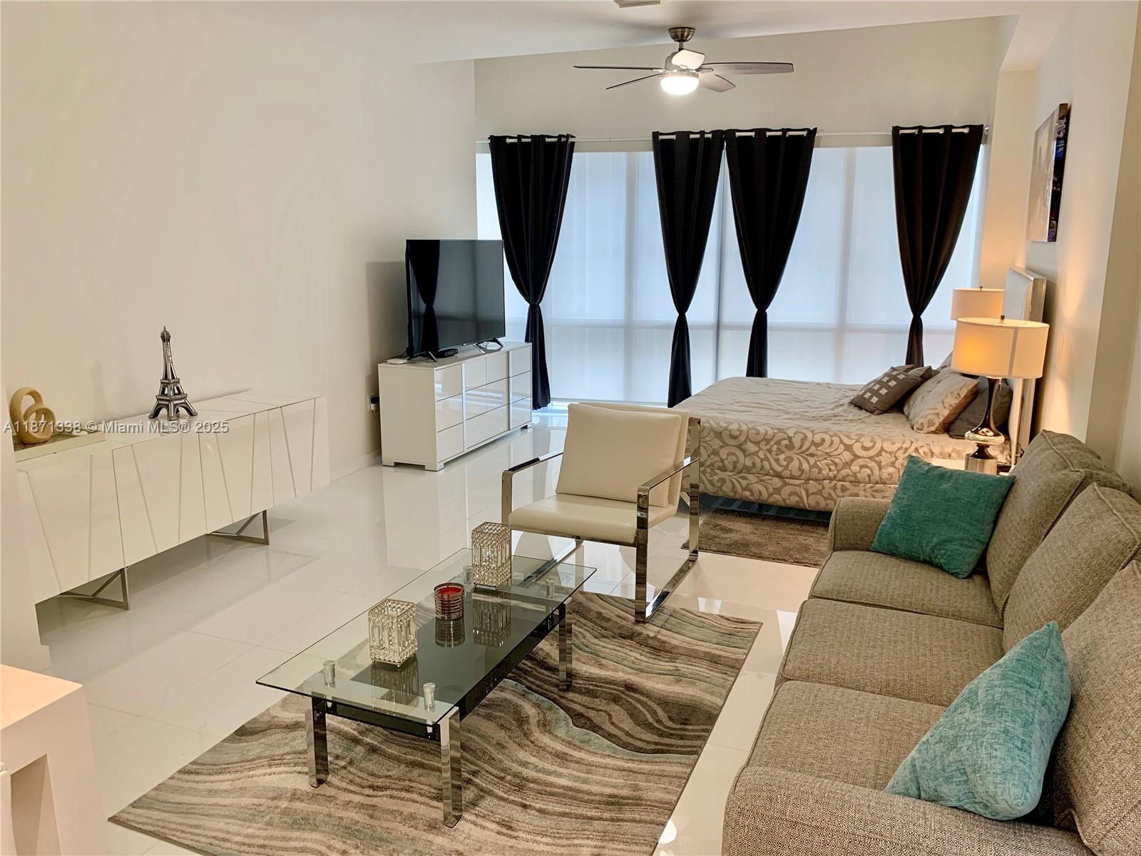 PARAMOUNT MIAMI WORLDCENTE - Residential