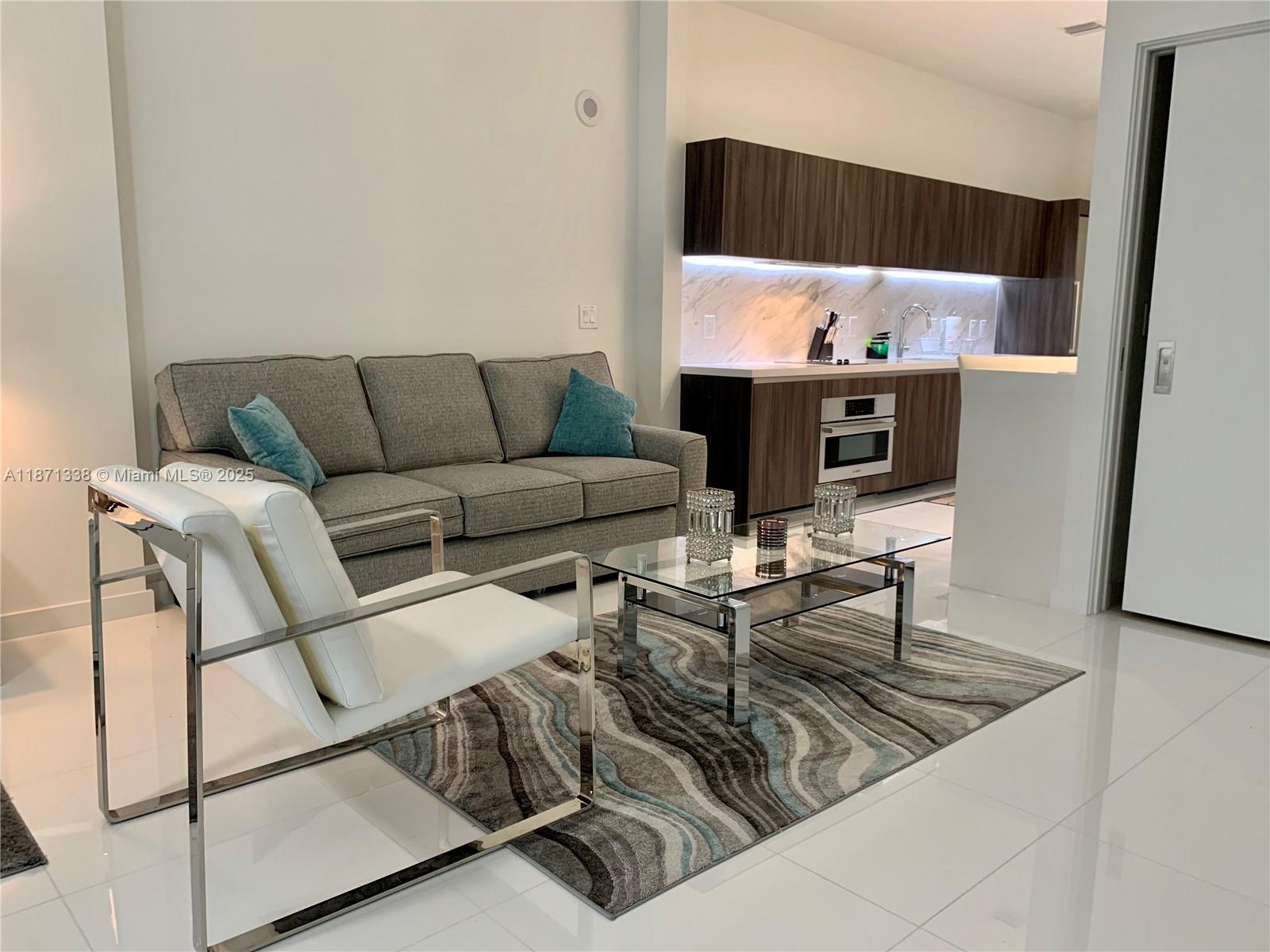 851 NE 1 Ave 502