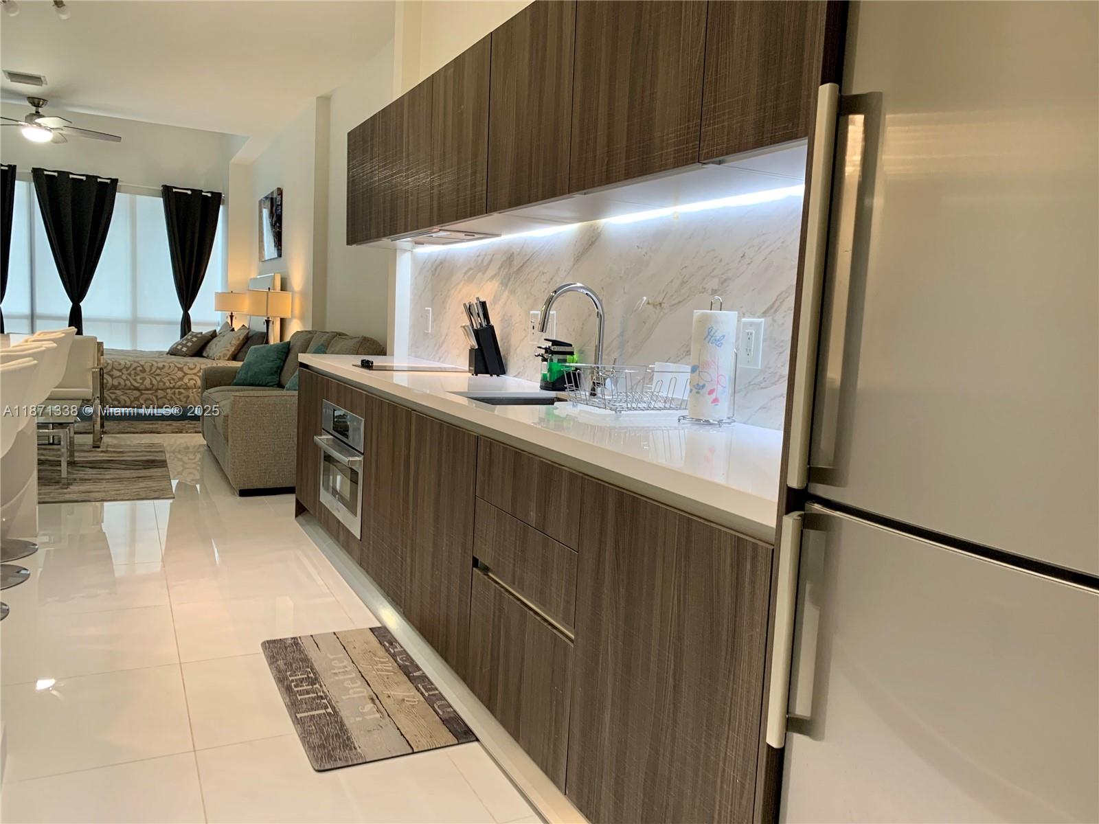 PARAMOUNT MIAMI WORLDCENTE - Residential