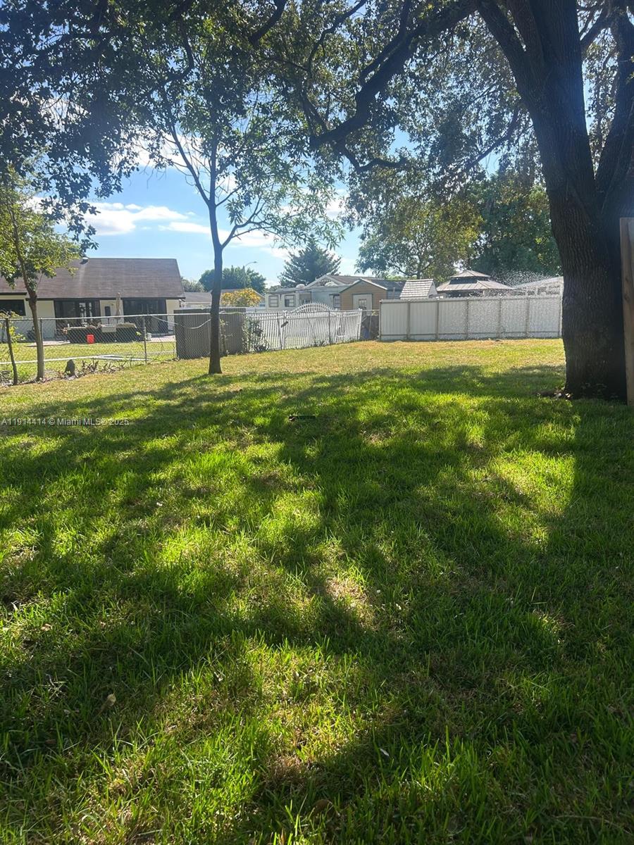 LESLIE ESTATES SEC 15 - Residential