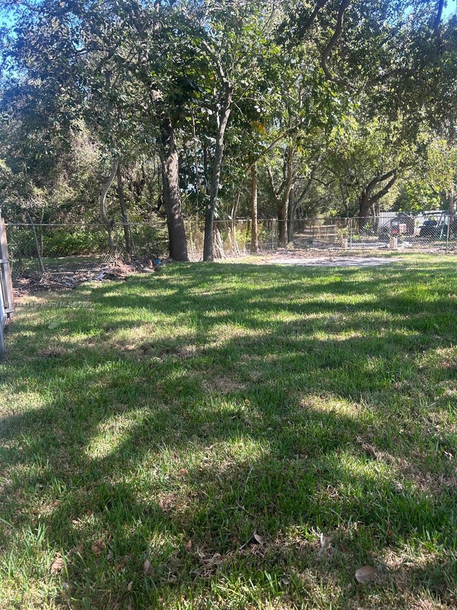 LESLIE ESTATES SEC 15 - Residential