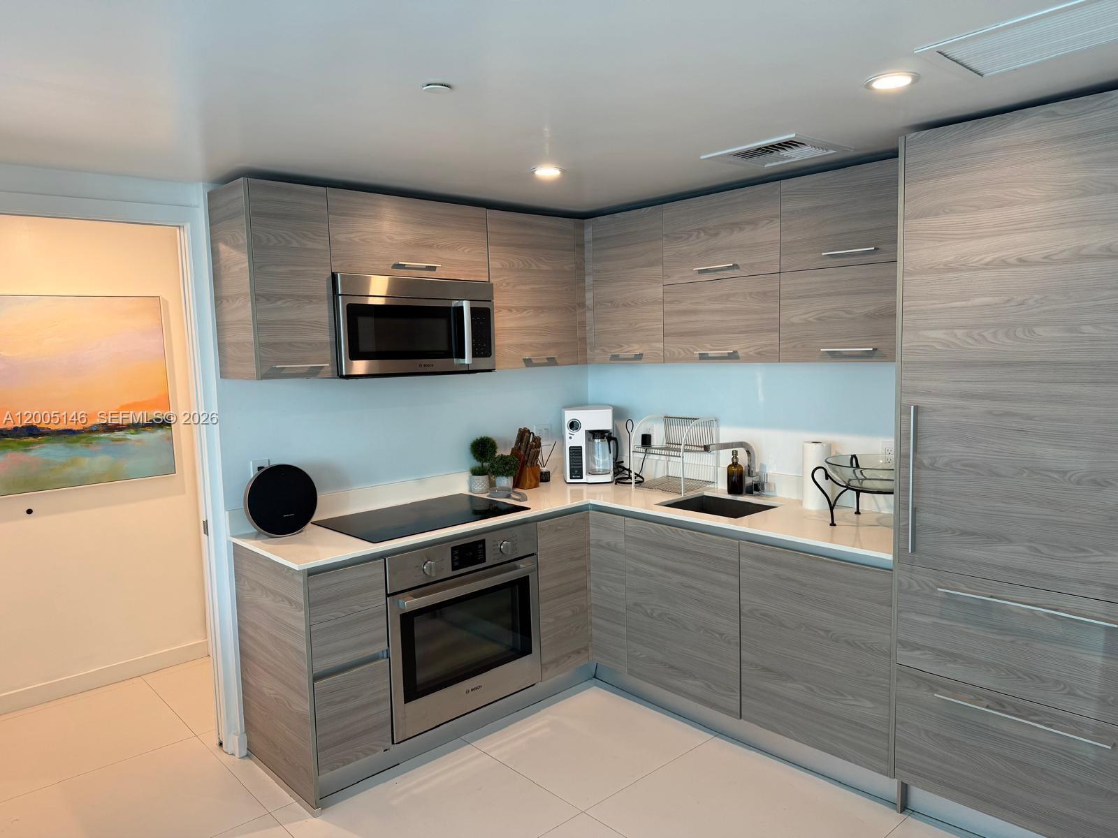 1300 S MIAMI AVENUE CONDO - Residential