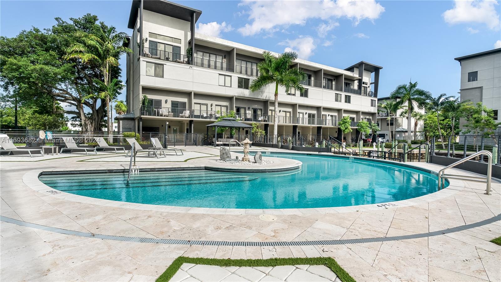KOI PLAT - Residential