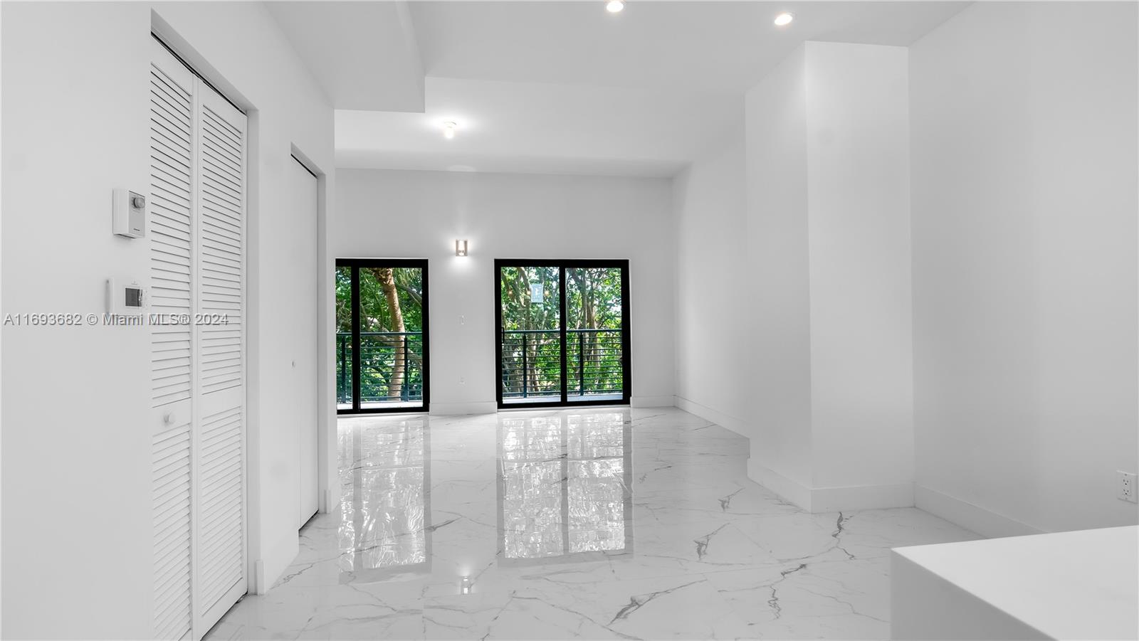 KOI PLAT - Residential