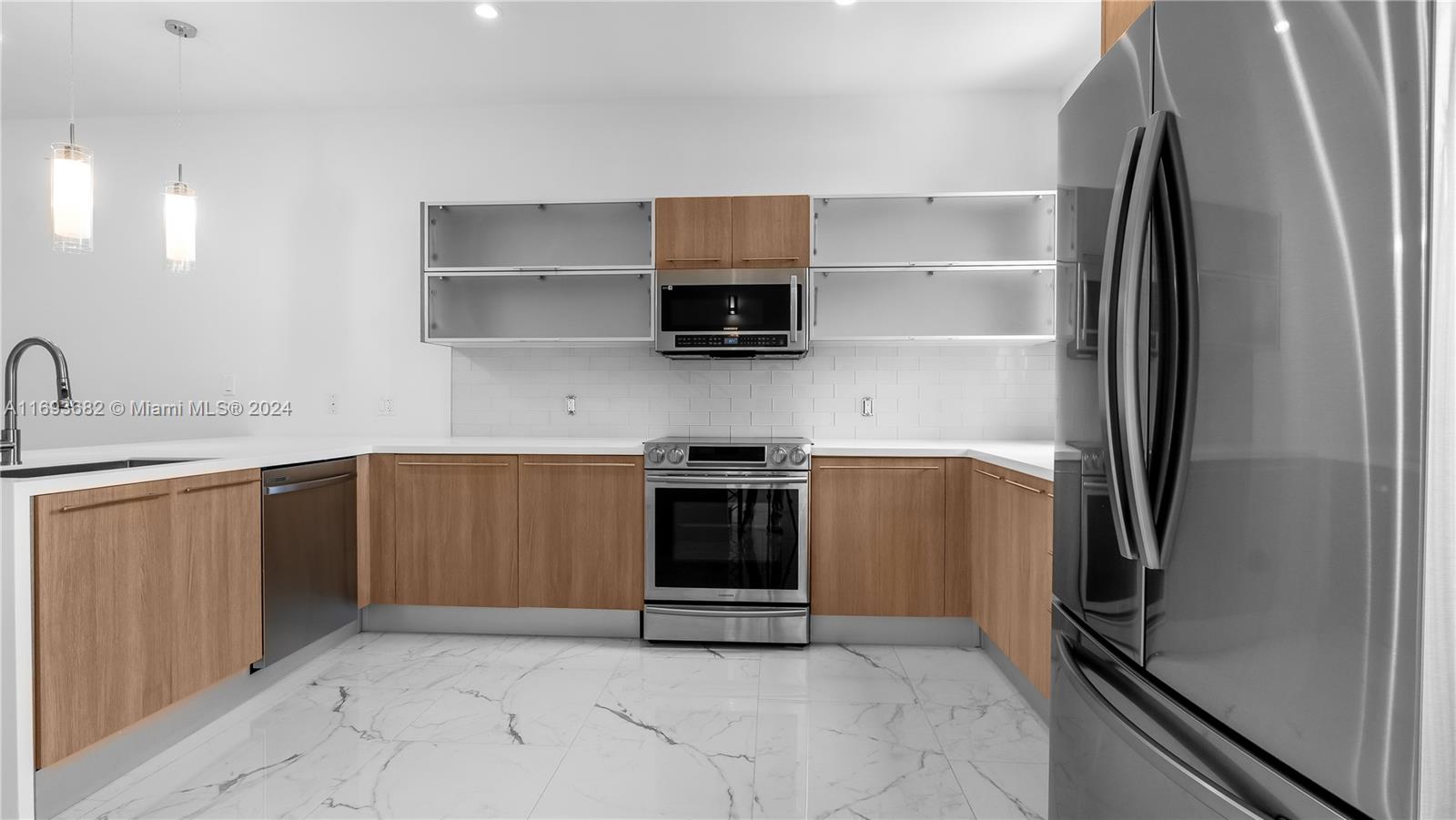 KOI PLAT - Residential