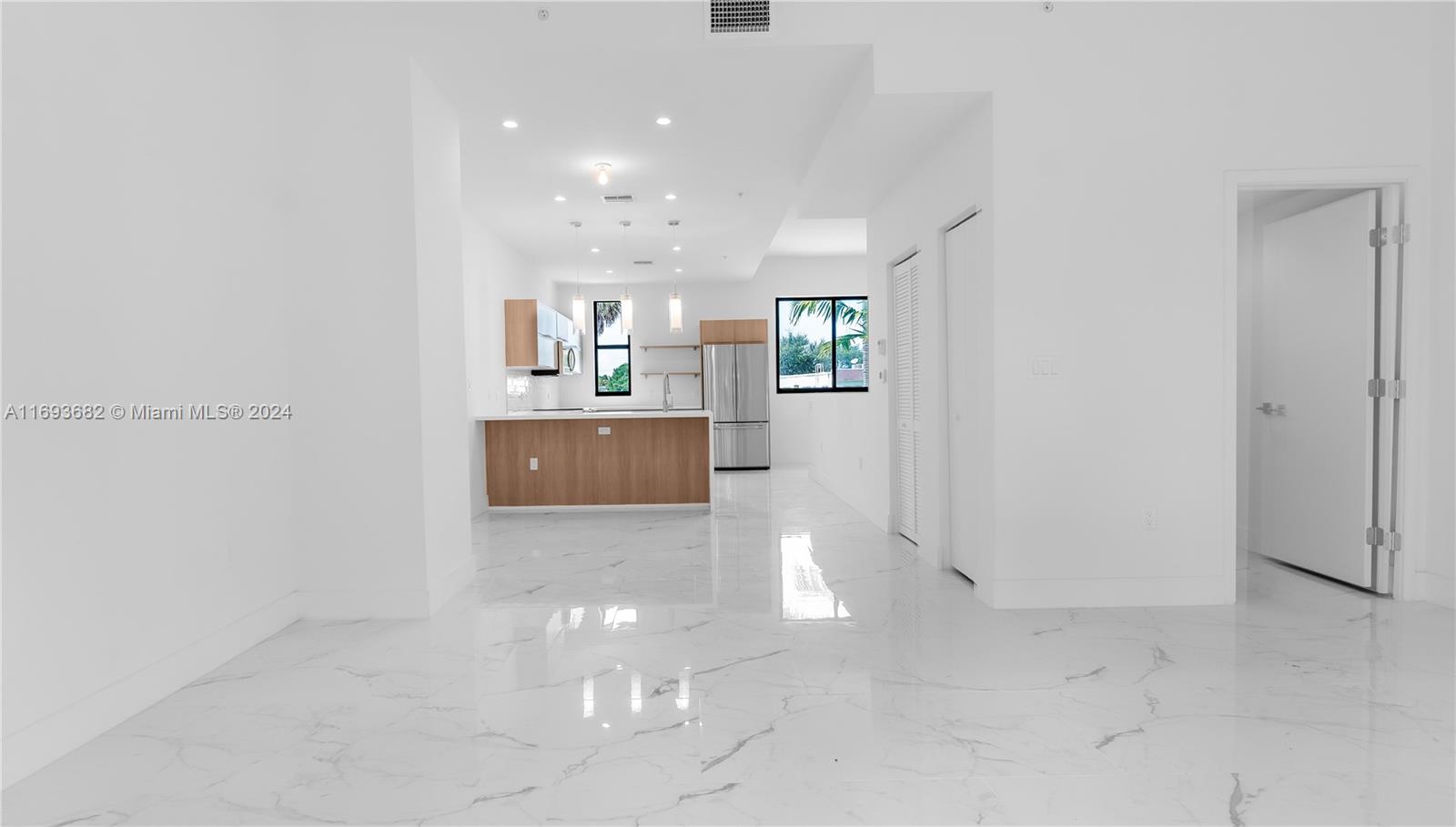 KOI PLAT - Residential