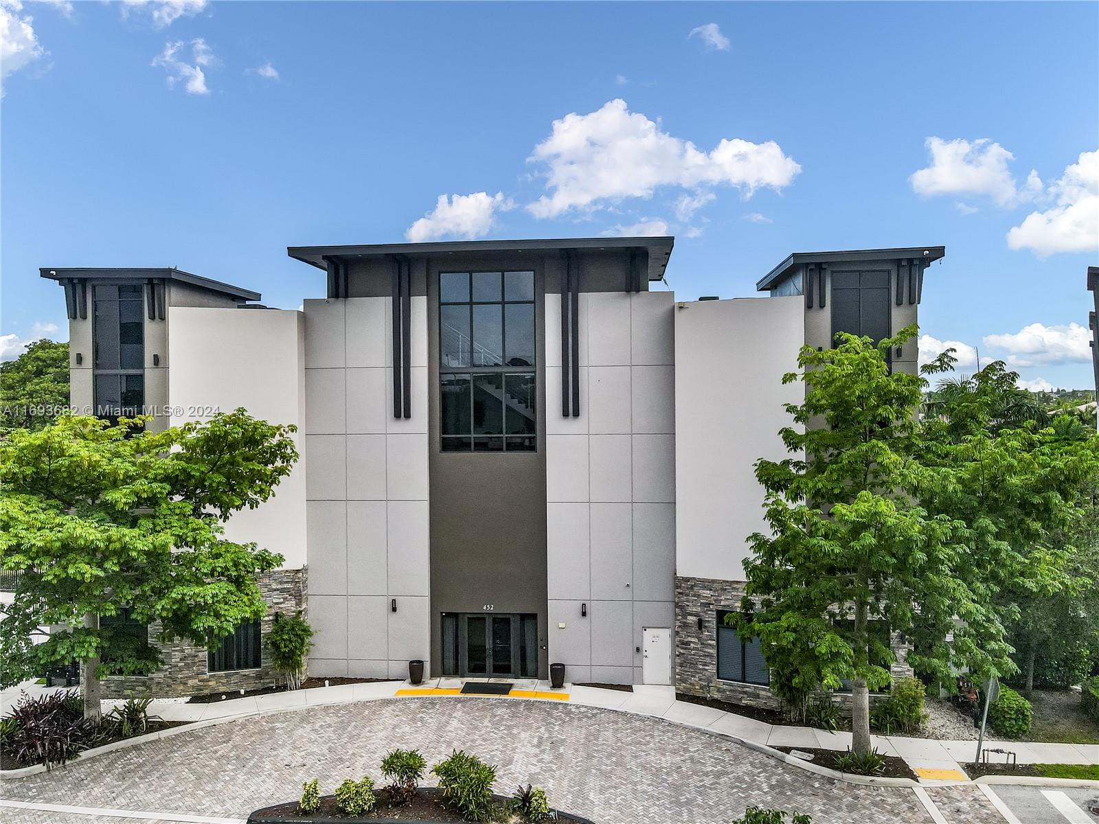 KOI PLAT - Residential