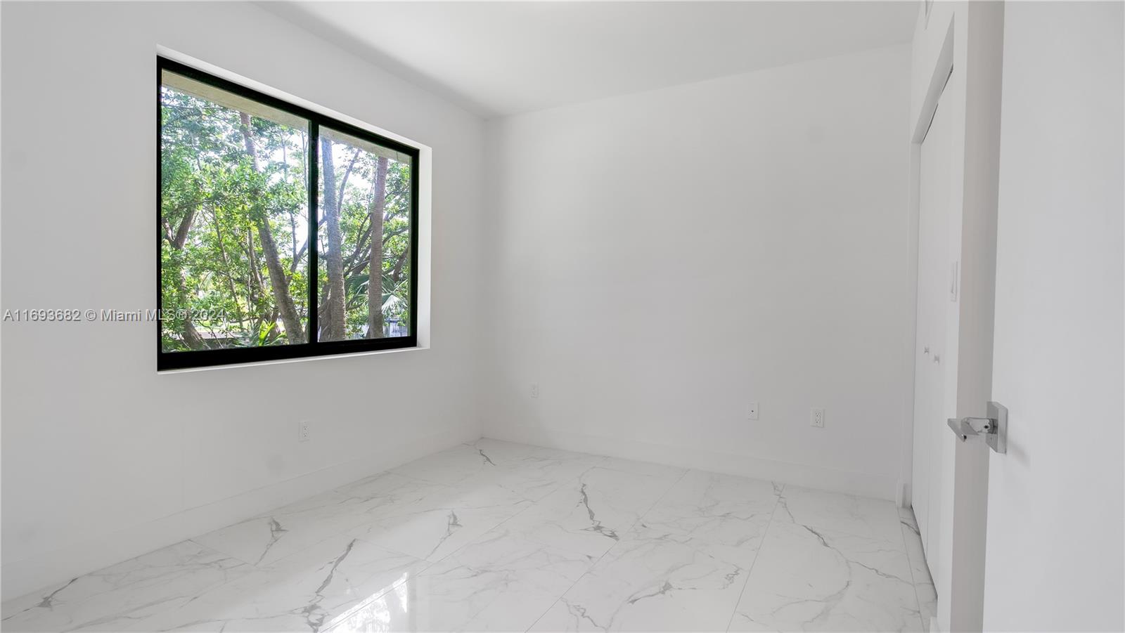 KOI PLAT - Residential