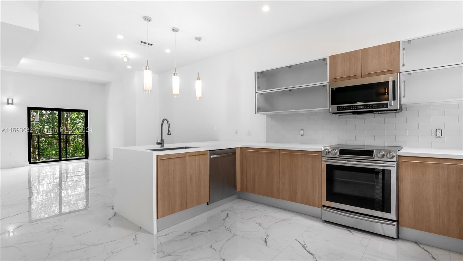 KOI PLAT - Residential