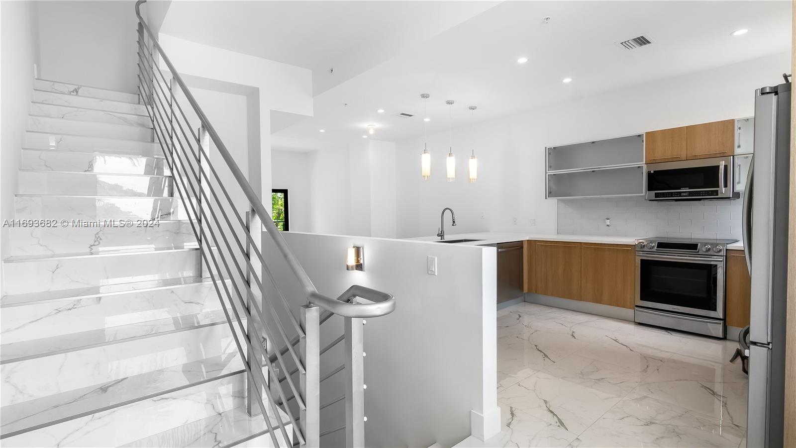 KOI PLAT - Residential