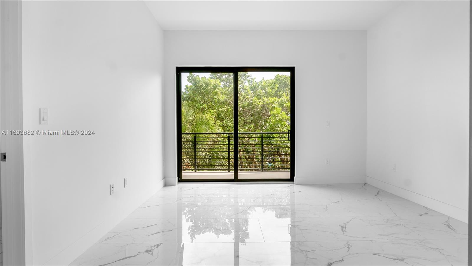 KOI PLAT - Residential