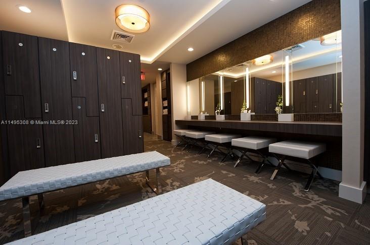 2600 ISL BLVD WILLIAMS IS - Residential