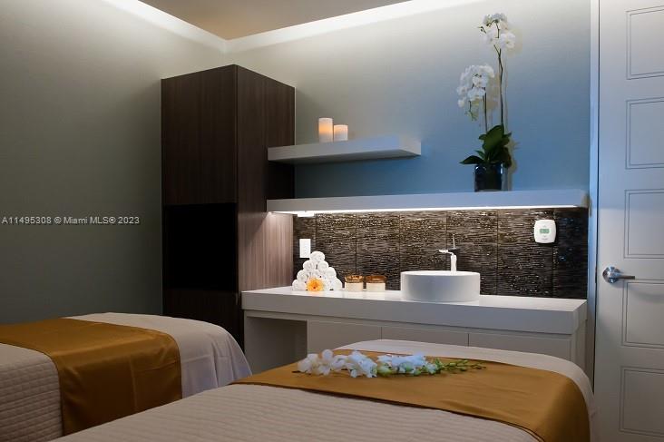 2600 ISL BLVD WILLIAMS IS - Residential