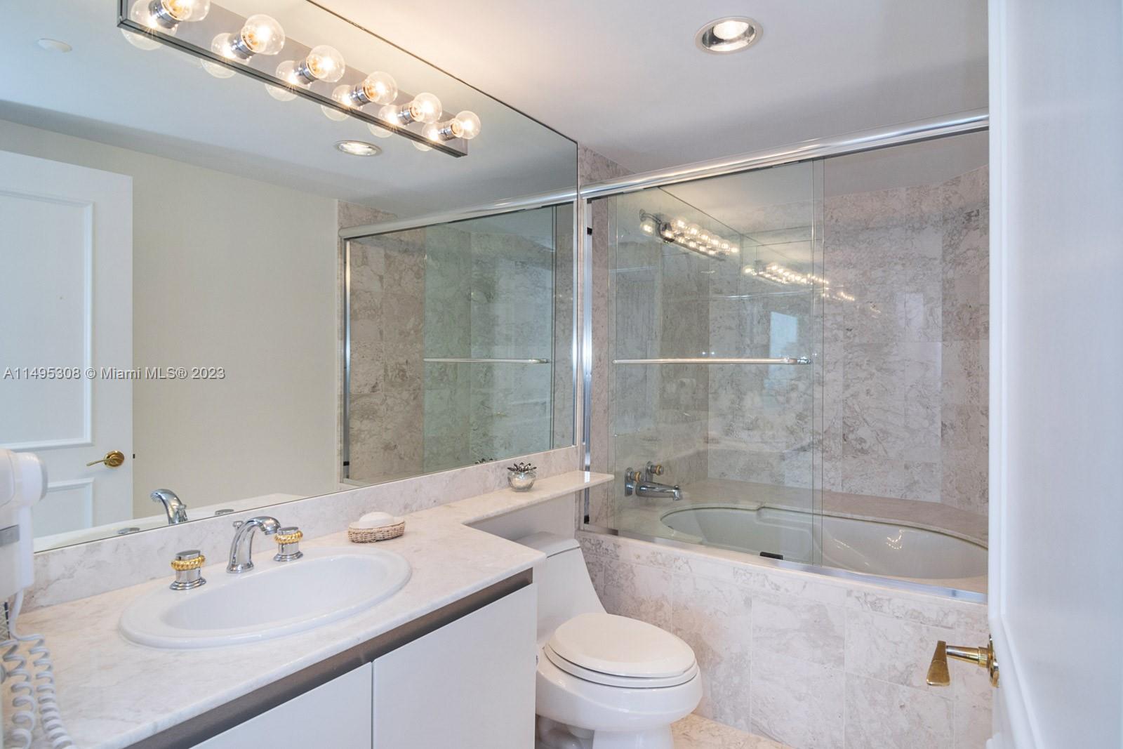 2600 ISL BLVD WILLIAMS IS - Residential