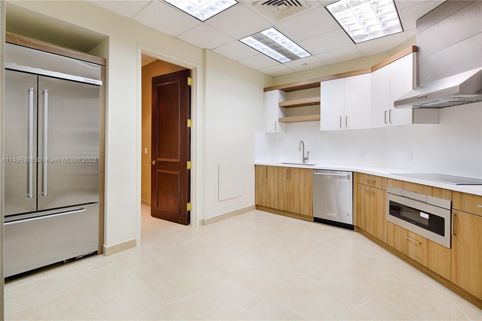 2600 ISL BLVD WILLIAMS IS - Residential