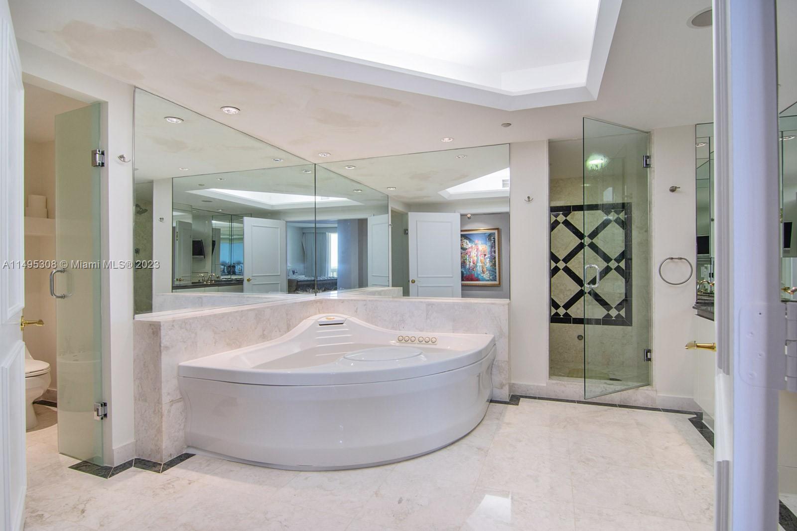 2600 ISL BLVD WILLIAMS IS - Residential