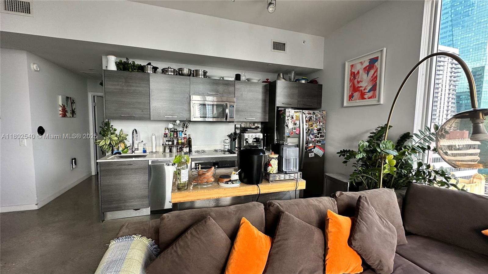 151 Se 1st St 1711, Miami, Broward County, Florida - 2 Bedrooms  
2 Bathrooms - 