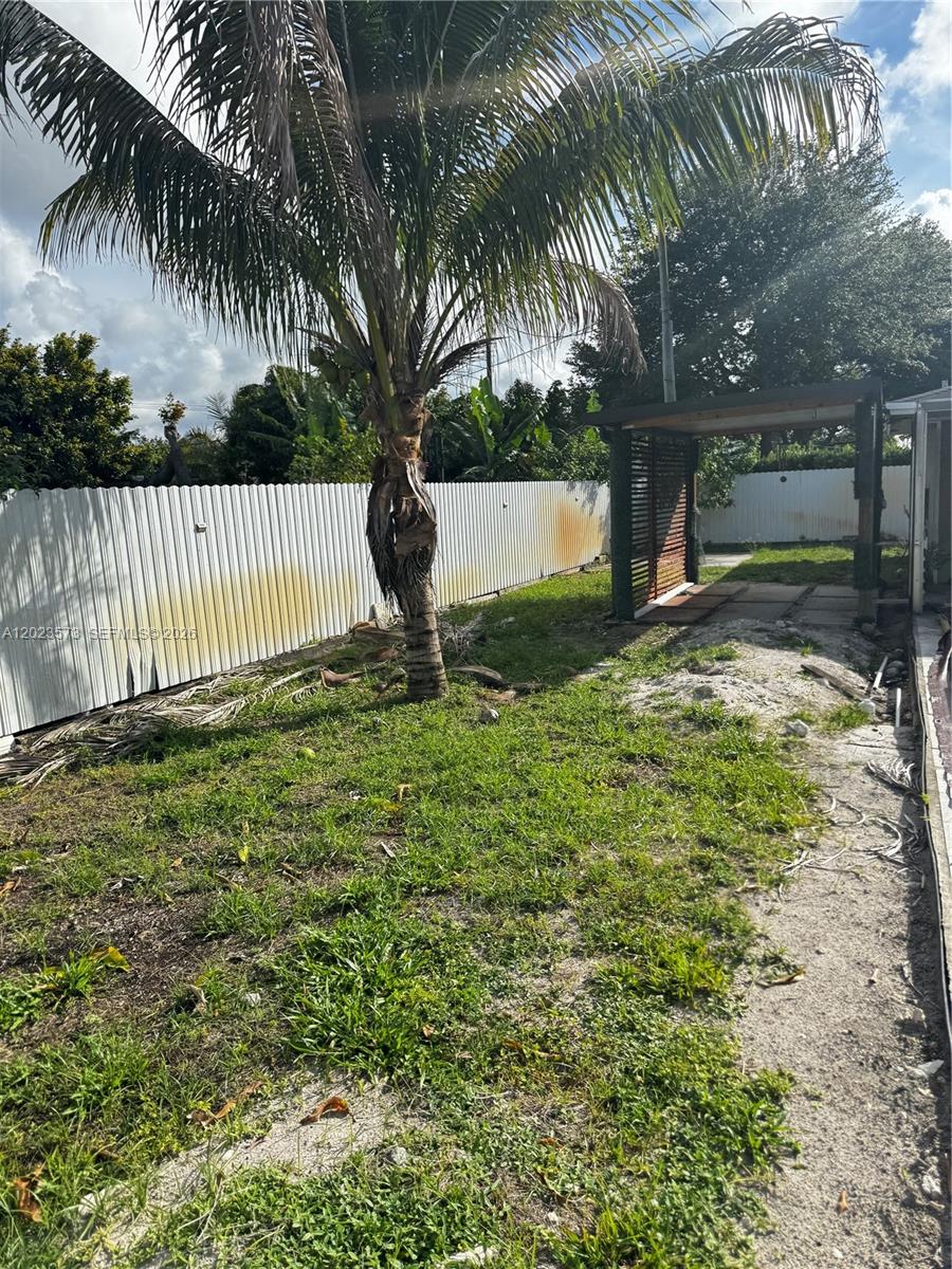 EAST PLANTATION ESTATES - Residential