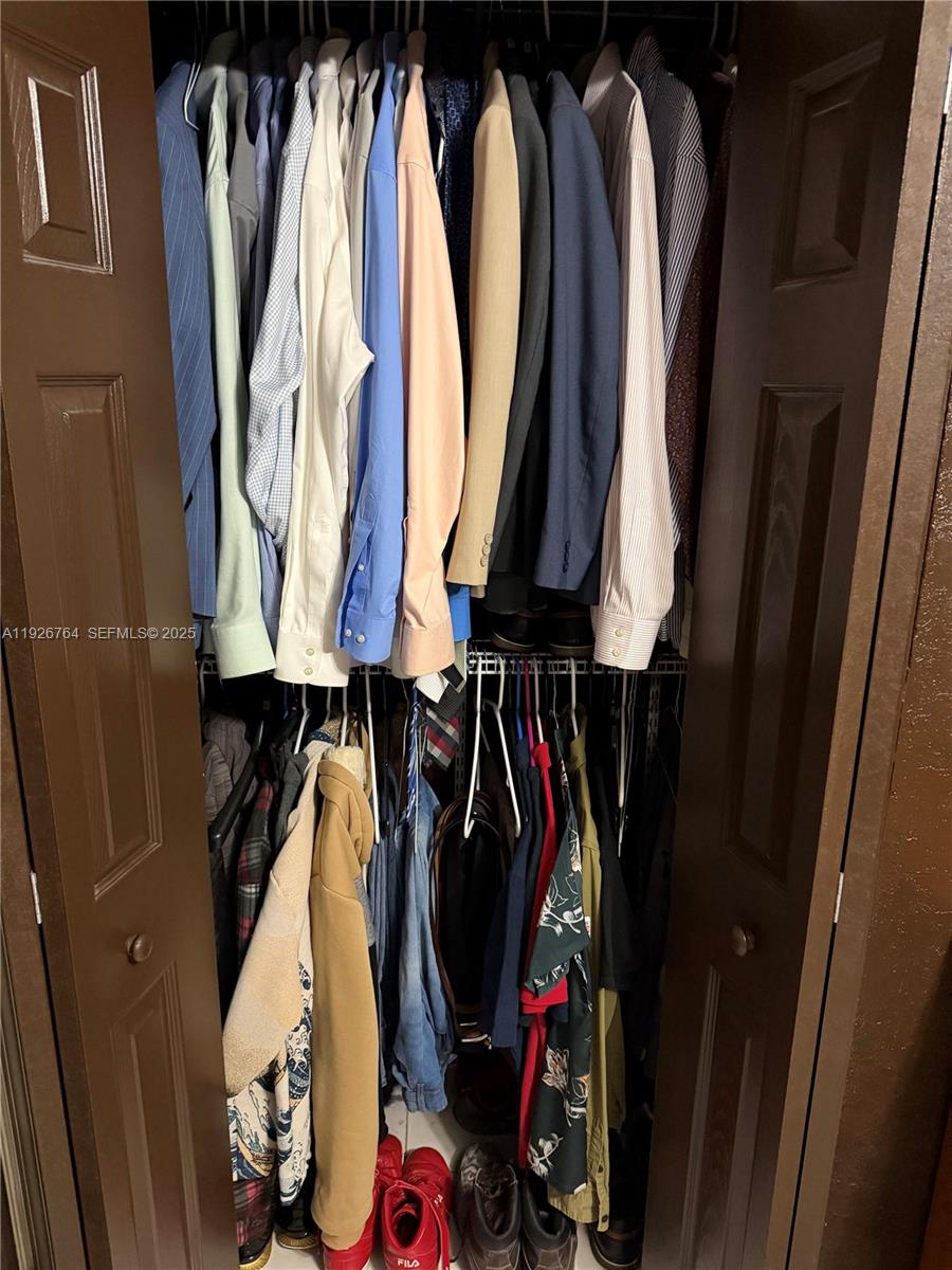 LESLIE ESTATES SEC 1 - Residential